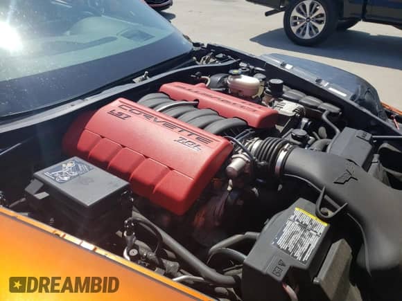 2007 Chevrolet Corvette Z06 с VIN 1G1YY26E275127106, выставлен на аукционе Copart как лот 50730175 с пробегом 25 824 миль миль и Списание • Salvage title. История ставок и продаж доступна на DreamBid. Изображение 11.