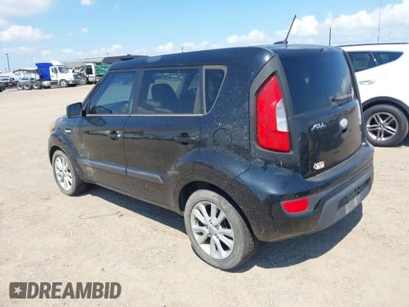 2013 Kia Soul с VIN KNDJT2A52D7749042, выставлен на аукционе IAAI как лот 43274157 с пробегом 101 017 миль миль и . История ставок и продаж доступна на DreamBid. Изображение 3.