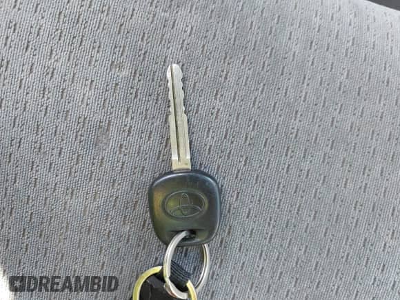 2008 Toyota Corolla CE with VIN 1NXBR32E48Z974993, listed as a IAAI auction lot 43313696 with 222,529 mi miles and . Bid and sale history available at DreamBid. Image 11.