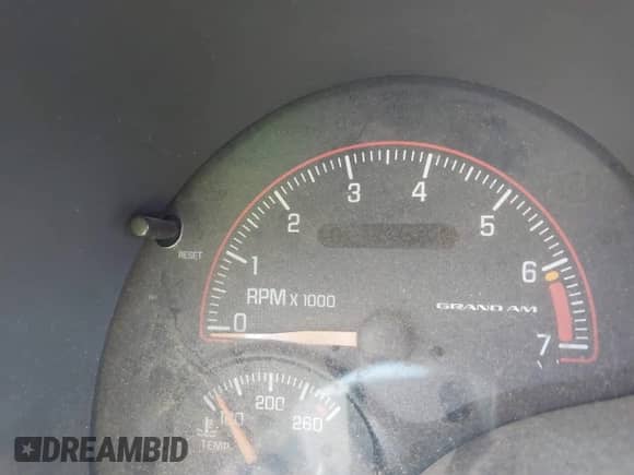 2004 Pontiac Grand Am SE1 with VIN 1G2NF52EX4C200337, listed as a IAAI auction lot 43313819 with Not provided miles and . Bid and sale history available at DreamBid. Image 14.