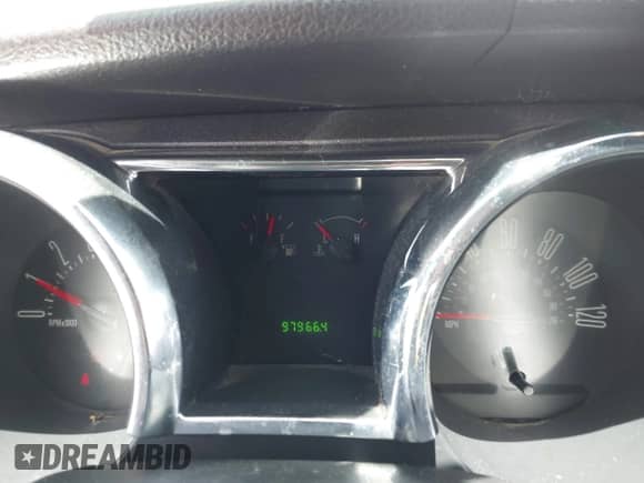 2005 Ford Mustang Deluxe with VIN 1ZVFT80N355125223, listed as a IAAI auction lot 43054913 with 97,966 mi miles and . Bid and sale history available at DreamBid. Image 7.