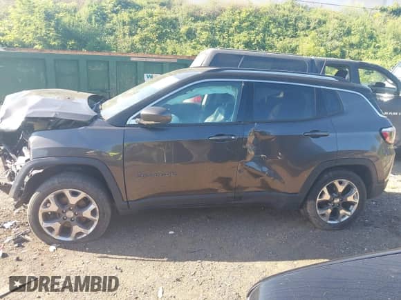 2018 Jeep Compass Limited z VIN 3C4NJDCB3JT231213, wystawiony jako IAAI lot #43024408 z przebiegiem 90 797 mil mil oraz . Historia ofert i sprzedaży dostępna na DreamBid. Obrazek 14.