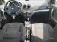 2009 Chevrolet Aveo 1LT с VIN KL1TD56E09B626352, выставлен на аукционе Copart как лот 67405265 с пробегом 135 250 миль миль и Списание • Salvage title. История ставок и продаж доступна на DreamBid. Изображение 8.