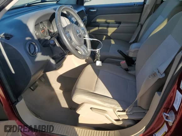 2011 Jeep Compass Latitude с VIN 1J4NF1FB1BD135397, выставлен на аукционе Copart как лот 83930795 с пробегом 114 350 миль миль и Списание • Salvage title. История ставок и продаж доступна на DreamBid. Изображение 7.