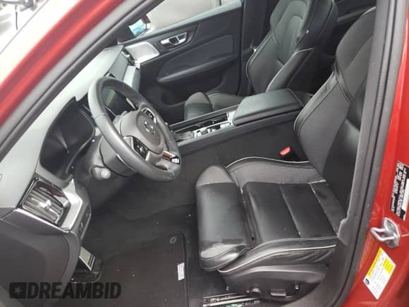 2019 Volvo S60 R-Design с VIN 7JR102FM9KG000519, выставлен на аукционе Copart как лот 64456574 с пробегом Не указан миль и Списание • Salvage title. История ставок и продаж доступна на DreamBid. Изображение 7.