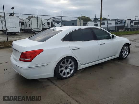 2013 Hyundai Equus Signature с VIN KMHGH4JH5DU064421, выставлен на аукционе Copart как лот 49272045 с пробегом 129 449 миль миль и Списание • Salvage title. История ставок и продаж доступна на DreamBid. Изображение 3.