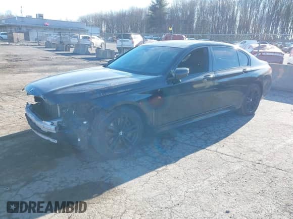 2021 BMW 7 Series 750i xDrive with VIN WBA7U2C01MCF94533, listed as a IAAI auction lot 41698642 with 83,016 mi miles and . Bid and sale history available at DreamBid. Image 2.