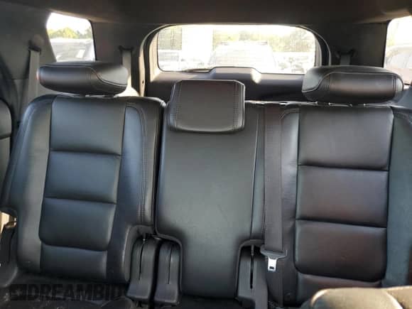 2011 Ford Explorer XLT с VIN 1FMHK7D8XBGA38296, выставлен на аукционе Copart как лот 84029225 с пробегом 188 105 миль миль и Чистый • Clean title. История ставок и продаж доступна на DreamBid. Изображение 10.