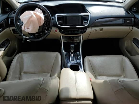 2017 Honda Accord Touring с VIN JHMCR6F7XHC005659, выставлен на аукционе Copart как лот 80615435 с пробегом 211 464 миль миль и Списание • Salvage title. История ставок и продаж доступна на DreamBid. Изображение 8.