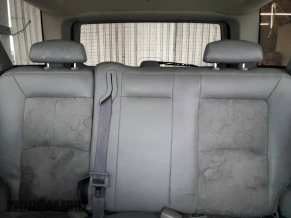 2005 Saturn VUE z VIN 5GZCZ53445S836807, wystawiony jako Copart lot #45170205 z przebiegiem Nie podano mil oraz Szkoda całkowita • Salvage title. Historia ofert i sprzedaży dostępna na DreamBid. Obrazek 10.