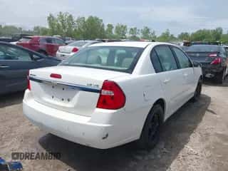 2008 Chevrolet Malibu Classic LT с VIN 1G1ZT58N08F105408, выставлен на аукционе IAAI как лот 42244677 с пробегом 222 550 миль миль и . История ставок и продаж доступна на DreamBid. Изображение 4.