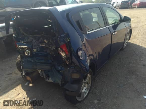 2013 Chevrolet Sonic LTZ с VIN 1G1JE6SBXD4193465, выставлен на аукционе IAAI как лот 42649136 с пробегом 32 782 миль миль и . История ставок и продаж доступна на DreamBid. Изображение 4.