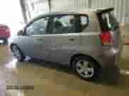 2007 Chevrolet Aveo LS z VIN KL1TD66697B790050, wystawiony jako Copart lot #59368525 z przebiegiem Nie podano mil oraz Szkoda całkowita • Salvage title. Historia ofert i sprzedaży dostępna na DreamBid. Obrazek 2.