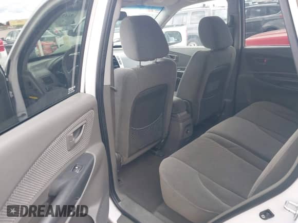 2008 Hyundai Tucson SE with VIN KM8JN12D68U801043, listed as a IAAI auction lot 42491615 with 155,655 mi miles and . Bid and sale history available at DreamBid. Image 14.