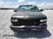 2002 Chevrolet Silverado 1500 LS с VIN 2GCEC19W621296367, выставлен на аукционе Copart как лот 51610115 с пробегом 354 846 миль миль и Списание • Salvage title. История ставок и продаж доступна на DreamBid. Изображение 5.