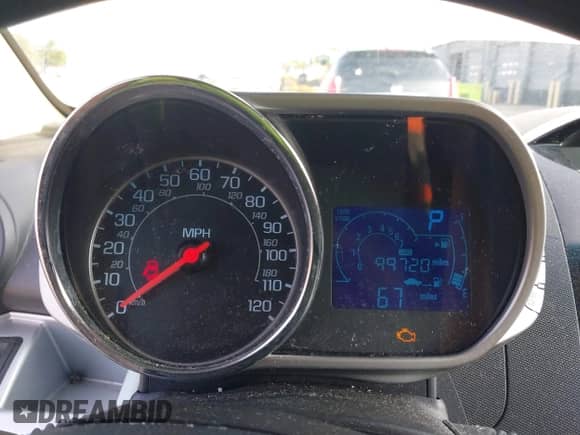 2015 Chevrolet Spark LT z VIN KL8CD6S93FC716214, wystawiony jako IAAI lot #43137284 z przebiegiem 99 720 mil mil oraz . Historia ofert i sprzedaży dostępna na DreamBid. Obrazek 7.