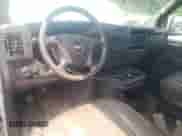 2010 Chevrolet Express Cargo z VIN 1GCZGFBA0A1107010, wystawiony jako Copart lot #68525544 z przebiegiem 183 399 mil mil oraz Szkoda całkowita • Salvage title. Historia ofert i sprzedaży dostępna na DreamBid. Obrazek 8.