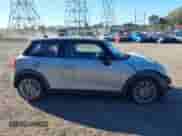 2015 MINI Hardtop S с VIN WMWXP7C59F2A58681, выставлен на аукционе IAAI как лот 43415107 с пробегом 103 468 миль миль и . История ставок и продаж доступна на DreamBid. Изображение 13.