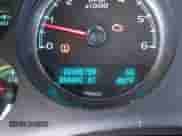 2010 Chevrolet Suburban LT z VIN 1GNUCJE08AR133987, wystawiony jako IAAI lot #42413997 z przebiegiem 268 401 mil mil oraz . Historia ofert i sprzedaży dostępna na DreamBid. Obrazek 16.