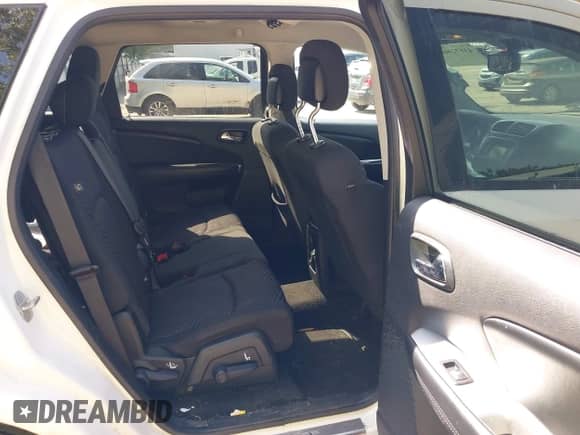 2016 Dodge Journey SE with VIN 3C4PDCAB2GT103518, listed as a IAAI auction lot 43172662 with 149,798 mi miles and . Bid and sale history available at DreamBid. Image 8.