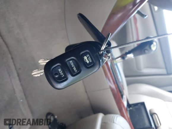 2005 Toyota Camry STD with VIN 4T1BE32K65U385019, listed as a IAAI auction lot 43262167 with 275,907 mi miles and . Bid and sale history available at DreamBid. Image 11.