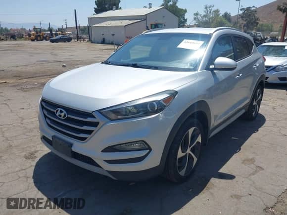 2017 Hyundai Tucson Eco с VIN KM8J3CA27HU444795, выставлен на аукционе IAAI как лот 42615657 с пробегом 139 599 миль миль и . История ставок и продаж доступна на DreamBid. Изображение 17.