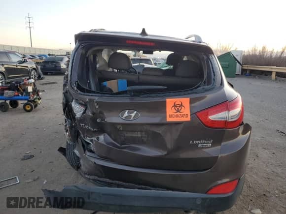 2014 Hyundai Tucson Walking Dead Edition z VIN KM8JUCAG3EU865305, wystawiony jako Copart lot #87889115 z przebiegiem 65 382 mil mil oraz Szkoda całkowita • Salvage title. Historia ofert i sprzedaży dostępna na DreamBid. Obrazek 6.