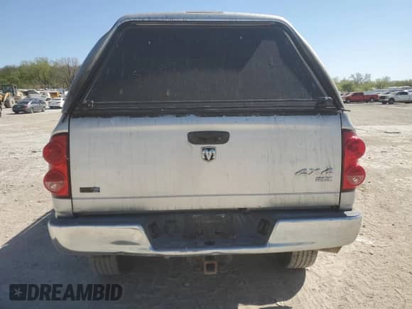 2008 Dodge 2500 SXT с VIN 3D7KS29A28G138159, выставлен на аукционе Copart как лот 53289385 с пробегом Не указан миль и На запчасти • Non repairable. История ставок и продаж доступна на DreamBid. Изображение 6.