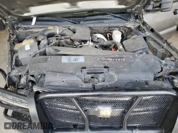 2006 Chevrolet Silverado 2500HD LT1 with VIN 1GCHK23D26F160135, listed as a Copart auction lot 48305535 with 220,176 mi miles and Salvage title. Bid and sale history available at DreamBid. Image 13.
