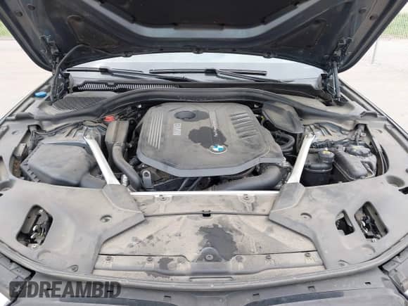 2019 BMW 5 Series 540i xDrive z VIN WBAJE7C52KWW00201, wystawiony jako IAAI lot #42275550 z przebiegiem 78 169 mil mil oraz . Historia ofert i sprzedaży dostępna na DreamBid. Obrazek 10.