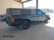 2005 GMC Sierra 1500 Work Truck z VIN 1GTEC14X75Z329663, wystawiony jako IAAI lot #42872806 z przebiegiem 182 385 mil mil oraz . Historia ofert i sprzedaży dostępna na DreamBid. Obrazek 4.