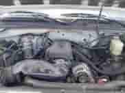 2000 Chevrolet Silverado 1500 LS z VIN 1GCEC19V9YZ170074, wystawiony jako IAAI lot #42453108 z przebiegiem 354 305 mil mil oraz . Historia ofert i sprzedaży dostępna na DreamBid. Obrazek 10.