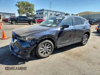 2025 Mazda CX-5 S Preferred z VIN JM3KFBCL9S0618288, wystawiony jako Copart lot #69701695 z przebiegiem 2 047 mil mil oraz Szkoda całkowita • Salvage title. Historia ofert i sprzedaży dostępna na DreamBid. Obrazek 1.