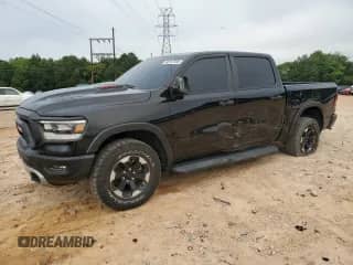 2024 Ram 1500 Rebel z VIN 1C6SRFLT1RN163139, wystawiony jako Copart lot #60737595 z przebiegiem 38 633 mil mil oraz Szkoda całkowita • Salvage title. Historia ofert i sprzedaży dostępna na DreamBid. Obrazek 1.