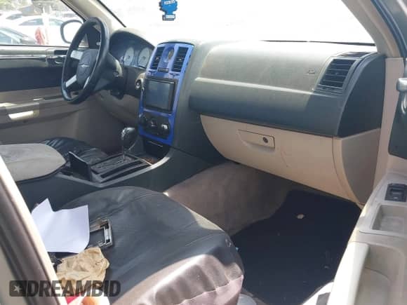 2006 Chrysler 300 Touring with VIN 2C3LA53G16H284828, listed as a IAAI auction lot 42918801 with 259,006 mi miles and . Bid and sale history available at DreamBid. Image 5.