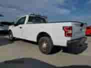 2018 Ford F-150 XL z VIN 1FTMF1CB7JKE60751, wystawiony jako Copart lot #86878625 z przebiegiem 33 231 mil mil oraz Czysty tytuł • Clean title. Historia ofert i sprzedaży dostępna na DreamBid. Obrazek 2.