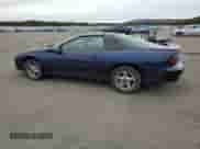2001 Chevrolet Camaro Z28 z VIN 2G1FP22G612147069, wystawiony jako Copart lot #73598774 z przebiegiem 84 473 mil mil oraz Nie do naprawy • Non repairable. Historia ofert i sprzedaży dostępna na DreamBid. Obrazek 2.