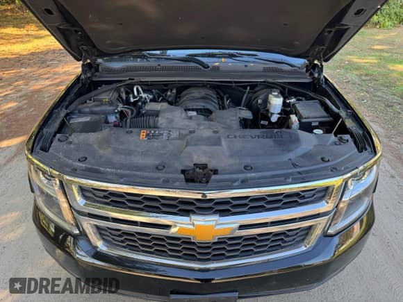2019 Chevrolet Suburban LT с VIN 1GNSKHKCXKR274823, выставлен на аукционе Copart как лот 85012045 с пробегом 130 408 миль миль и Чистый • Clean title. История ставок и продаж доступна на DreamBid. Изображение 7.