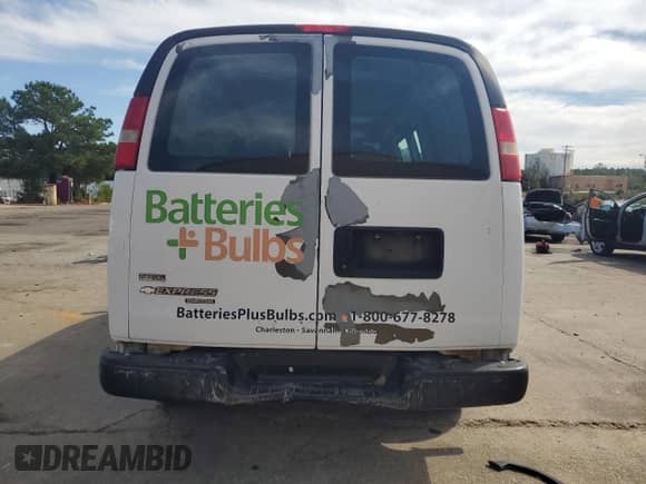 2011 Chevrolet Express Cargo с VIN 1GCWGFCA6B1141200, выставлен на аукционе Copart как лот 85759235 с пробегом 180 264 миль миль и Чистый • Clean title. История ставок и продаж доступна на DreamBid. Изображение 6.