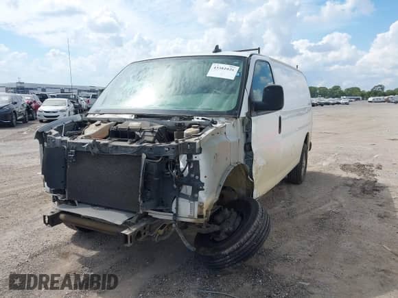 2018 Chevrolet Express Cargo с VIN 1GCWGAFPXJ1173441, выставлен на аукционе IAAI как лот 43381026 с пробегом 102 032 миль миль и . История ставок и продаж доступна на DreamBid. Изображение 6.