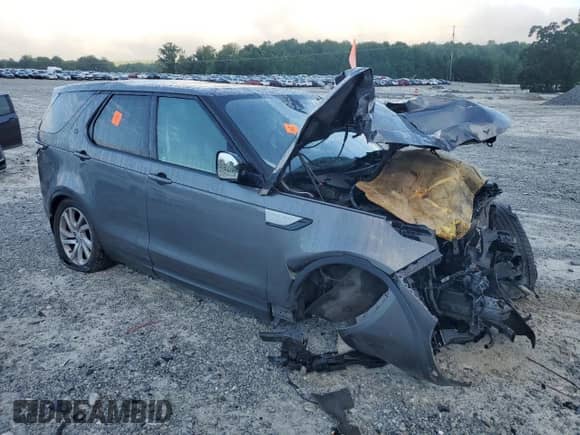 2017 Land Rover Discovery HSE with VIN SALRRBBVXHA025889, listed as a Copart auction lot 69049005 with Not provided miles and Salvage title. Bid and sale history available at DreamBid. Image 4.