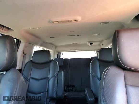 2016 Cadillac Escalade ESV Luxury Collection с VIN 1GYS3HKJ4GR358142, выставлен на аукционе Copart как лот 70010265 с пробегом 170 359 миль миль и Чистый • Clean title. История ставок и продаж доступна на DreamBid. Изображение 10.