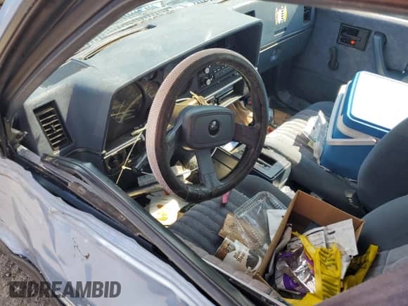 1990 Chevrolet Cavalier с VIN 1G1JC84GXL7192906, выставлен на аукционе Copart как лот 70527855 с пробегом 29 672 миль миль и Списание • Salvage title. История ставок и продаж доступна на DreamBid. Изображение 8.