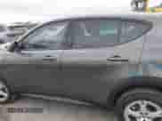 2024 Dodge Hornet GT z VIN ZACNDFAN8R3A44219, wystawiony jako IAAI lot #41324381 z przebiegiem 2 745 mil mil oraz . Historia ofert i sprzedaży dostępna na DreamBid. Obrazek 15.