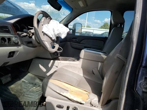 2009 GMC Sierra 1500 SLT with VIN 3GTEK33339G189596, listed as a Copart auction lot 64030275 with 313,867 mi miles and Salvage title. Bid and sale history available at DreamBid. Image 7.