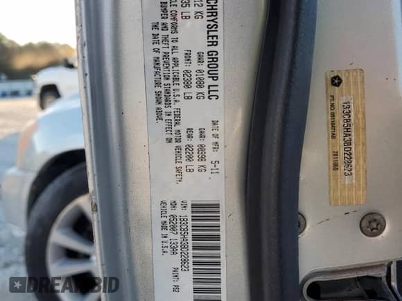 2011 Dodge Caliber Heat with VIN 1B3CB5HA3BD228623, listed as a Copart auction lot 86464045 with 175,328 mi miles and Salvage title. Bid and sale history available at DreamBid. Image 12.