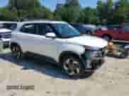 2024 Hyundai Venue Limited z VIN KMHRC8A34RU309462, wystawiony jako Copart lot #62675155 z przebiegiem 19 567 mil mil oraz Szkoda całkowita • Salvage title. Historia ofert i sprzedaży dostępna na DreamBid. Obrazek 4.
