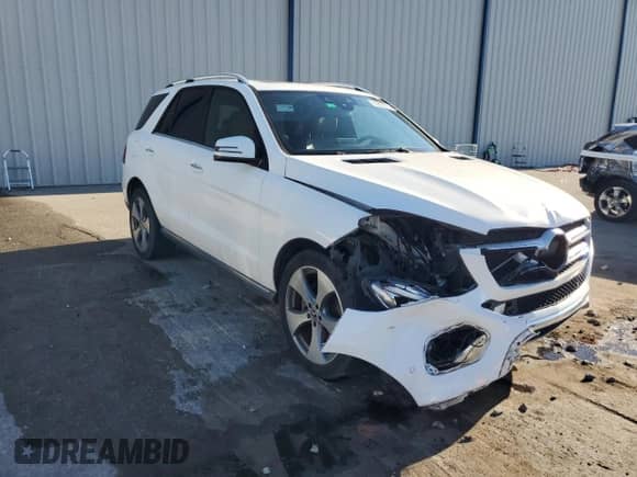 2017 Mercedes-Benz GLE 350 z VIN 4JGDA5JB1HA975443, wystawiony jako Copart lot #81858015 z przebiegiem 109 195 mil mil oraz Szkoda całkowita • Salvage title. Historia ofert i sprzedaży dostępna na DreamBid. Obrazek 4.