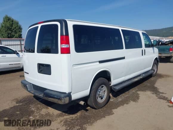 2020 Chevrolet Express Passenger LT с VIN 1GAZGPFG4L1127549, выставлен на аукционе IAAI как лот 43125998 с пробегом 75 177 миль миль и . История ставок и продаж доступна на DreamBid. Изображение 4.