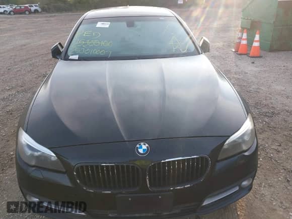 2015 BMW 5 Series 528i xDrive z VIN WBA5A7C51FD627226, wystawiony jako IAAI lot #43389818 z przebiegiem Nie podano mil oraz . Historia ofert i sprzedaży dostępna na DreamBid. Obrazek 11.